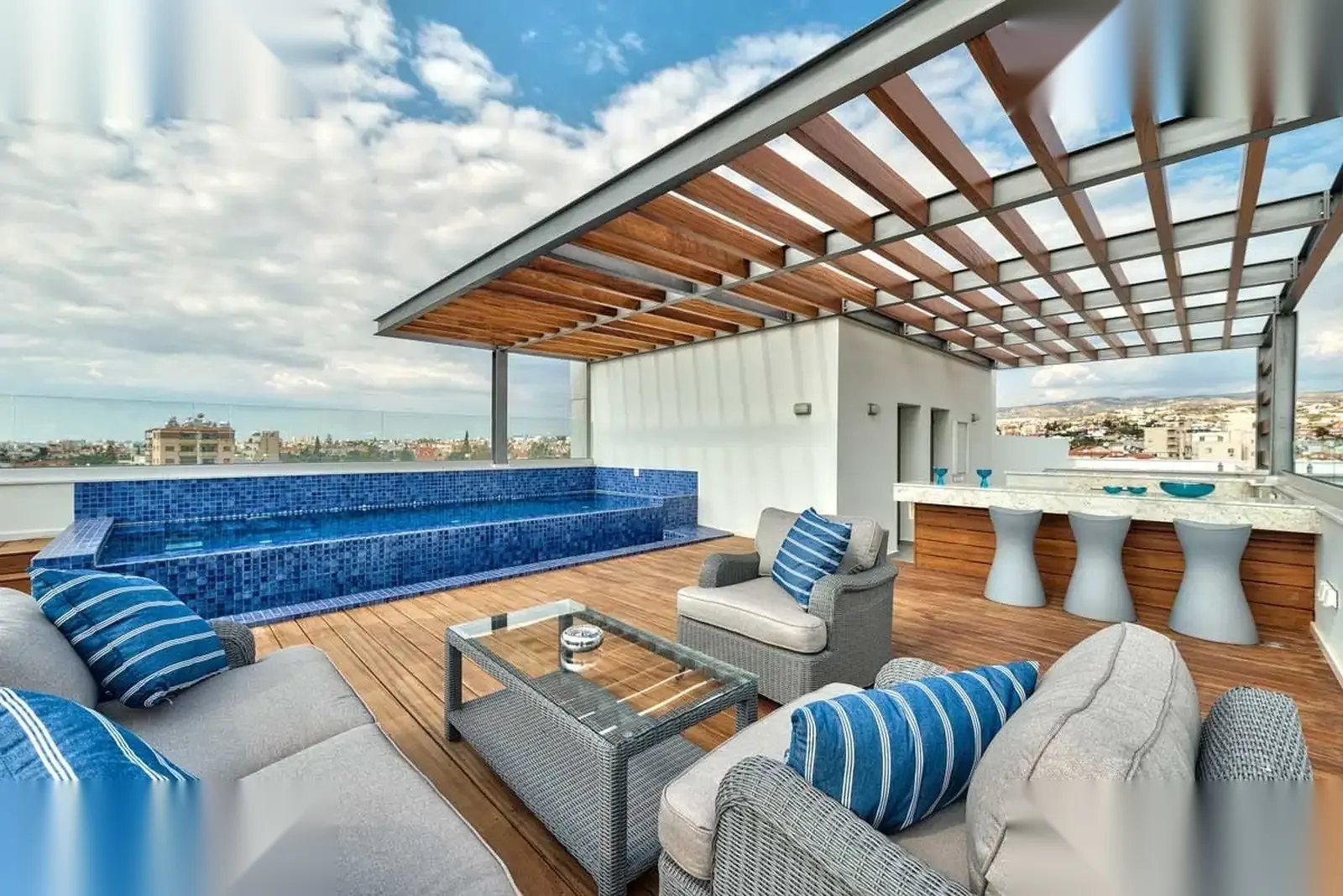 THE HERITAGE — interior view 4